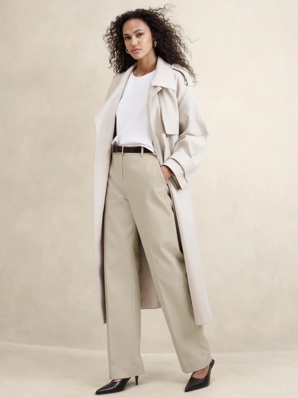 Banana Republic Sabbia Italian Twill Straight Leg Pant Light Khaki Beige Size 6